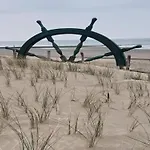 Steps From The Quiet Seaside Path Middelkerke