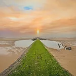 Steps From The Quiet Seaside Path Middelkerke