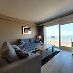 Apartment Steps From The Quiet Seaside Path *