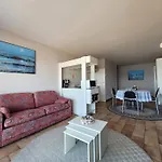 Steps From The Quiet Seaside Path Middelkerke