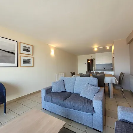 Steps From The Quiet Seaside Path * Middelkerke